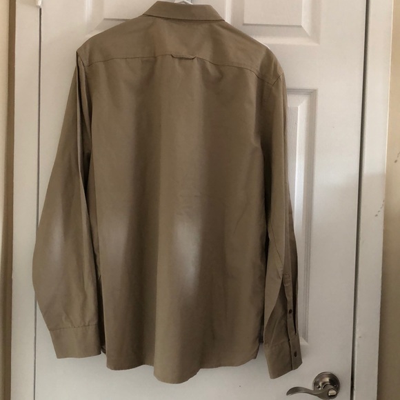 NWT Rustic Khaki Long Sleeve Woven Button Shirt - Picture 6 of 10